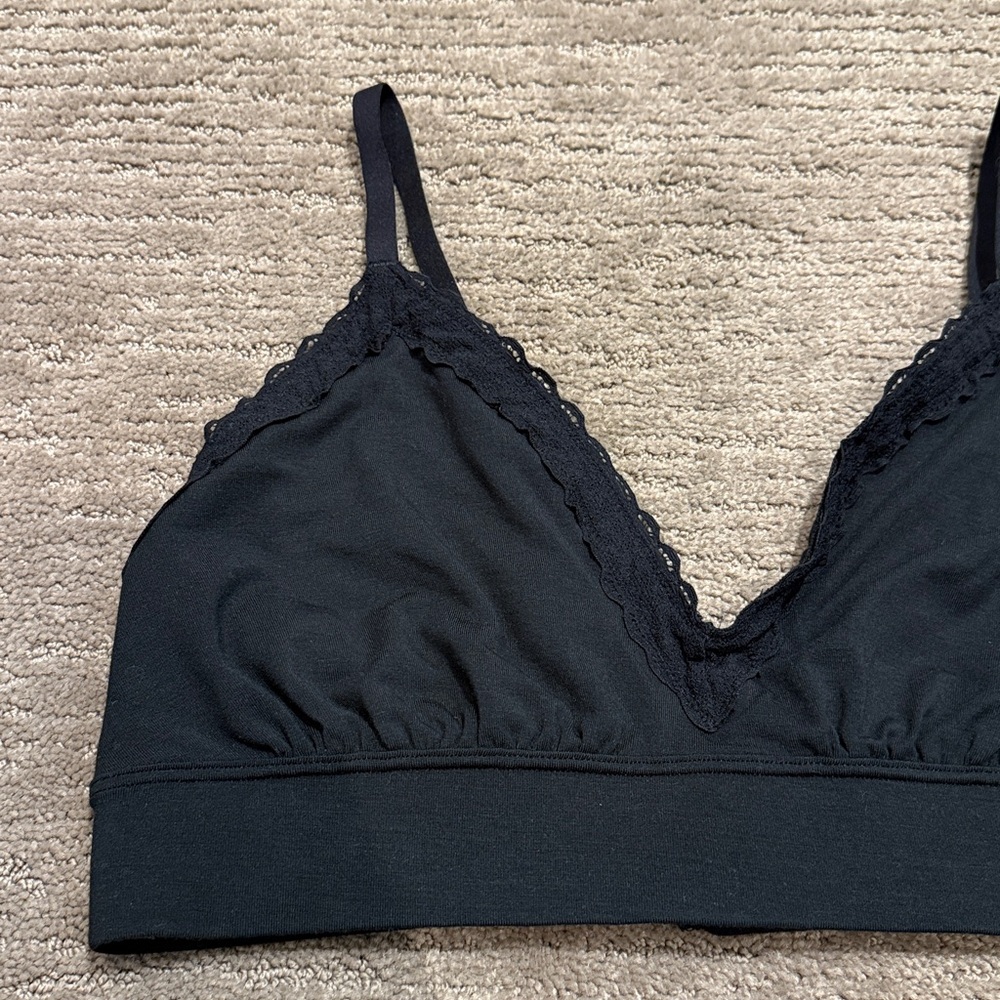 MeUndies UltraModal™ Lace Plunge Bralette XL - Picture 3 of 6